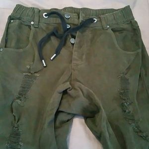 4Invictus European styled men's khakis size S